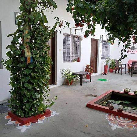 The Highvill Home Stay 克久拉霍 外观 照片